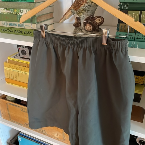 Green light weight shorts - Picture 4 of 4